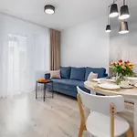 Seaside 4 Pory Roku Apartman
