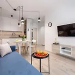 Seaside 4 Pory Roku Apartman