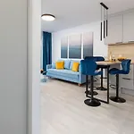 Seaside 4 Pory Roku Apartman *