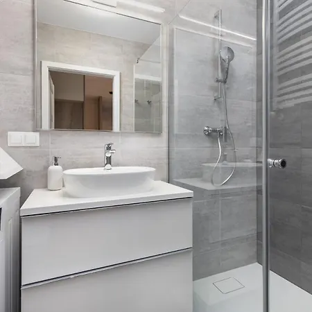 Appartement Seaside 4 Pory Roku *